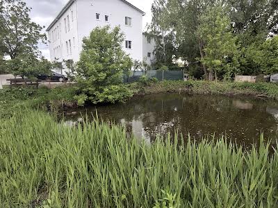 квартира за адресою Солов'яненка, 1