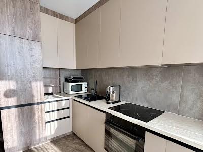квартира за адресою Новопольова вул., 2
