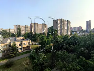 квартира за адресою Романа Шухевича просп. (Генерала Ватутіна), 22