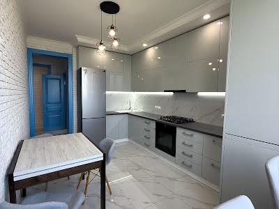 квартира за адресою Виставкова, 18