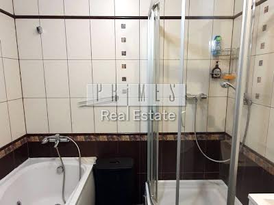 квартира за адресою Драгоманова вул., 8А