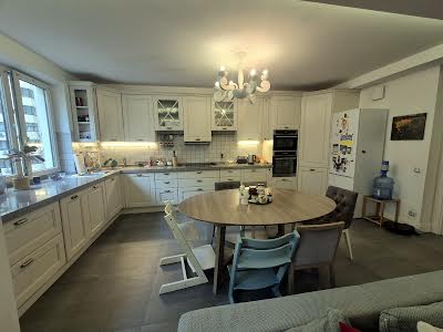 квартира за адресою Дмитрівська вул., 75