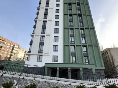 квартира за адресою Космічна вул., 5