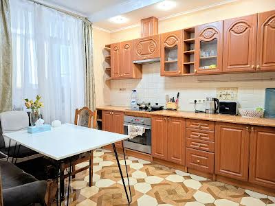 квартира за адресою Олени Пчілки вул., 6