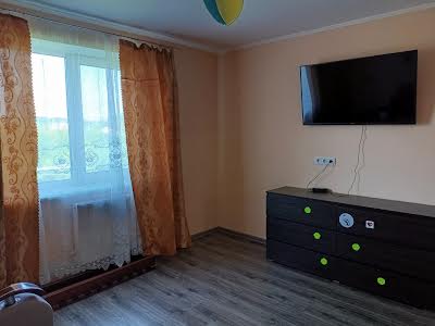 дом по адресу Левадна