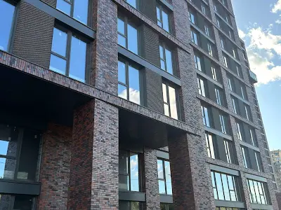 комерційна за адресою Набережна Перемоги вул., 128