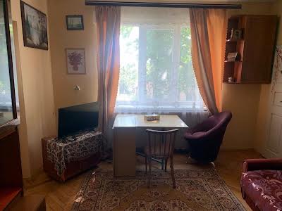 квартира за адресою Собранецька вул., 144