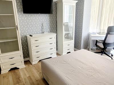 квартира за адресою Академіка Амосова вул., 63