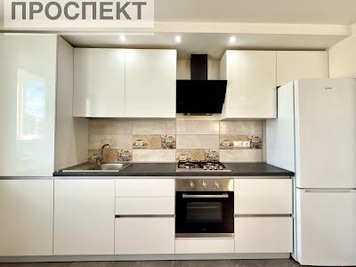 квартира за адресою Михайла Лушпи просп., 5 к27
