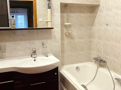 квартира за адресою Золотоустівська вул., 44/22