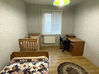 квартира по адресу Драгоманова ул., 42-А