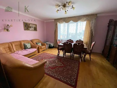 квартира за адресою Головацького Я., 23