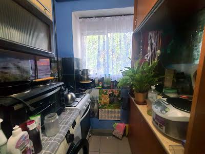квартира за адресою Середньофонтанська вул., 32а