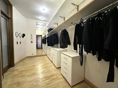 квартира за адресою Турівська вул., 31
