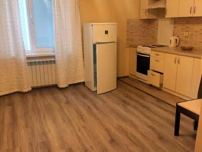 квартира за адресою Євгена Чикаленка вул., 59/9