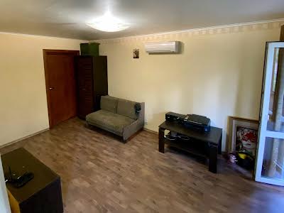 квартира за адресою Романа Ратушного вул. (Волгоградська), 29