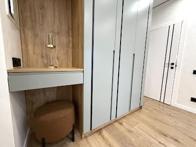 квартира за адресою Молодіжна, 8