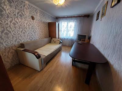 квартира за адресою Богдана Хмельницького вул., 4