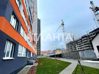 квартира за адресою Озерна вул., 27а