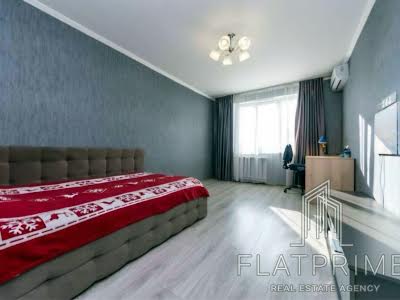 квартира за адресою Пантелеймона Куліша пл., 19