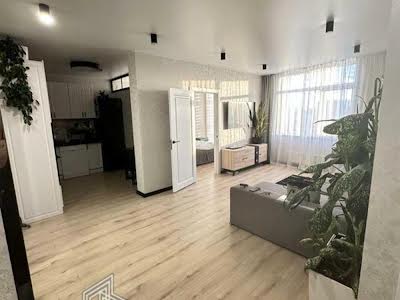 квартира за адресою Райдужна вул., 58