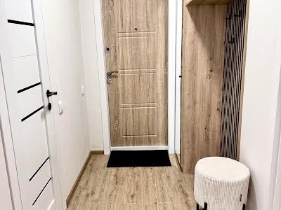 квартира за адресою Берковецька вул., 6