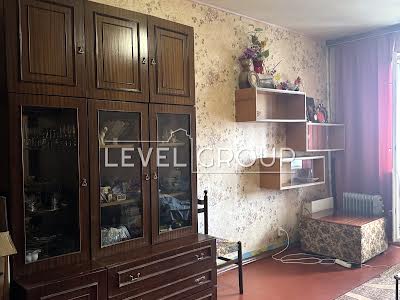 квартира за адресою Ревуцького вул., 24/4