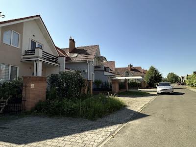 дом по адресу Парковая, 1
