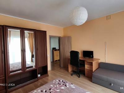 квартира за адресою Метрологічна вул., 13