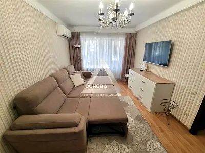 квартира по адресу Школьная ул. (Героев Сталинграда), 18