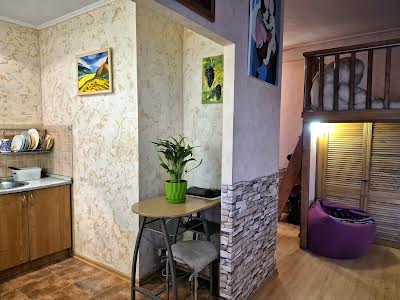квартира по адресу Строителей ул., 8
