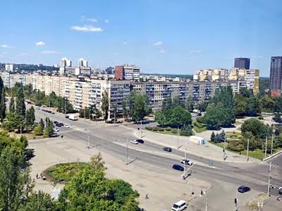квартира по адресу Героев просп., 32