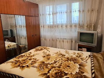 квартира за адресою Юрія Литвинського вул. (Російська), 42/15