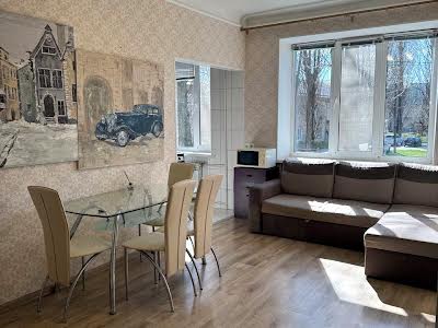 квартира за адресою В'ячеслава Чорновола вул., 36