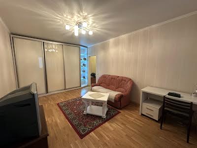 квартира за адресою Петра Григоренка просп., 21
