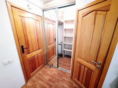 квартира за адресою Антоновича вул. (Горького), 99