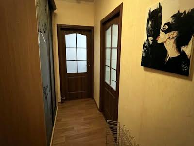 квартира за адресою Софії Русової вул., 3