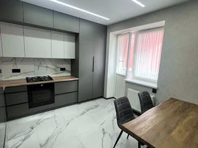 квартира по адресу Миру ул., 12