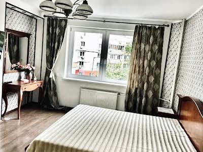 квартира за адресою Смілянська, 15