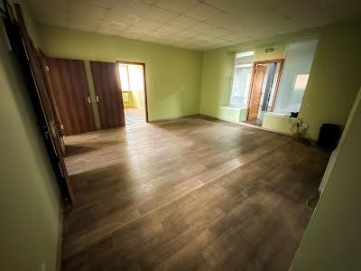 комерційна за адресою Берковецька вул., 10ж