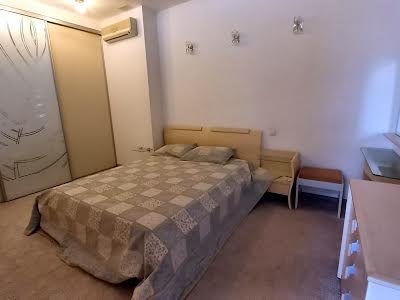 квартира по адресу Старонаводницкая ул., 13