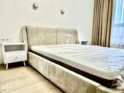 квартира по адресу Драгоманова ул., 31-А
