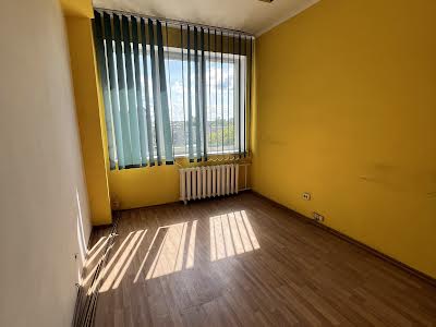 комерційна за адресою Зелена вул., 131
