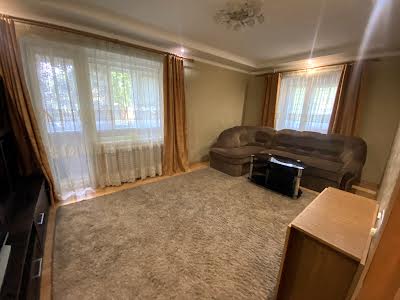 квартира за адресою Вербова, 38