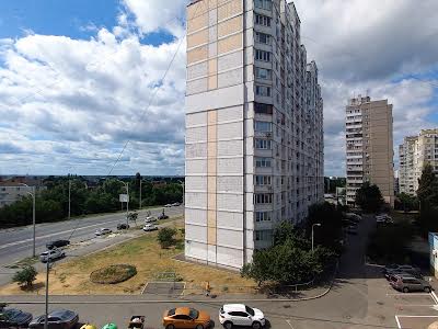 квартира за адресою Рональда Рейгана вул., 40