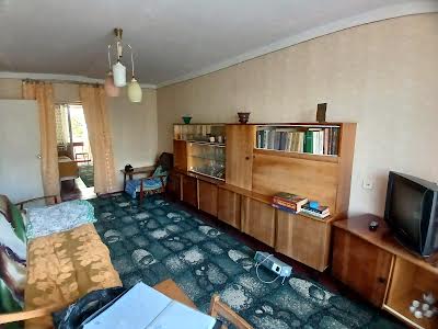 квартира за адресою Героїв України вул., 15