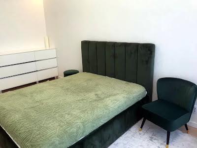 квартира за адресою Зарічна вул., 2к1