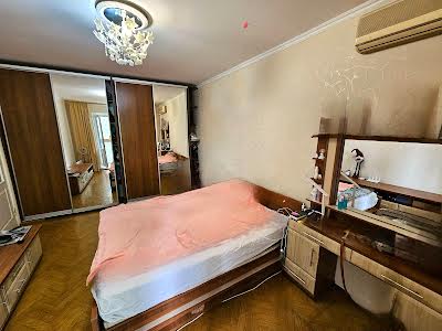 квартира за адресою Михайла Гришка вул., 8-Б