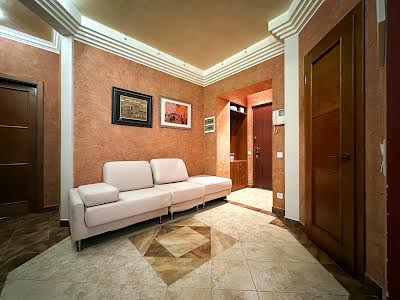 квартира за адресою Пріорська вул. (Полупанова), 10