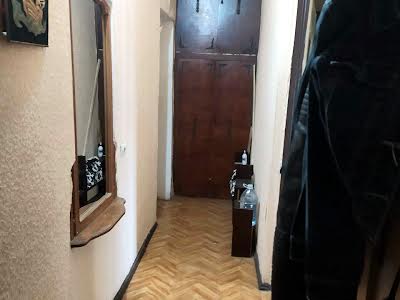 квартира за адресою Генерала Петрова вул., 45